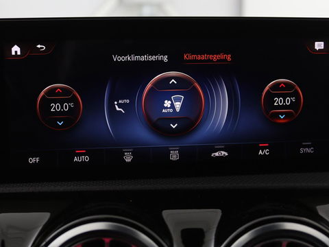 Mercedes-Benz CLA-Klasse Shooting Brake 250e Business Solution AMG Limited | Adaptive cruise | Stoelverwarming | Carplay | Sfeerverlichting | Leder/Alcantara | Navigatie | Full LED