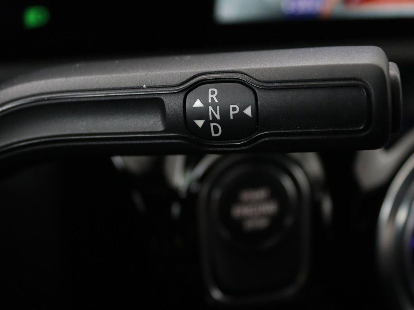Mercedes-Benz CLA-Klasse Shooting Brake 250e Business Solution AMG Limited | Adaptive cruise | Stoelverwarming | Carplay | Sfeerverlichting | Leder/Alcantara | Navigatie | Full LED