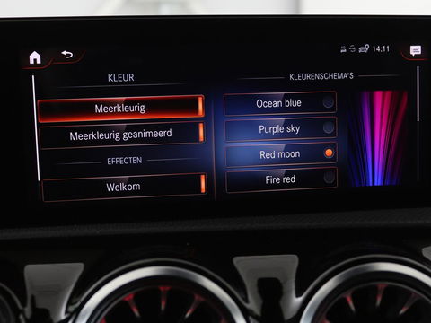 Mercedes-Benz CLA-Klasse Shooting Brake 250e Business Solution AMG Limited | Adaptive cruise | Stoelverwarming | Carplay | Sfeerverlichting | Leder/Alcantara | Navigatie | Full LED