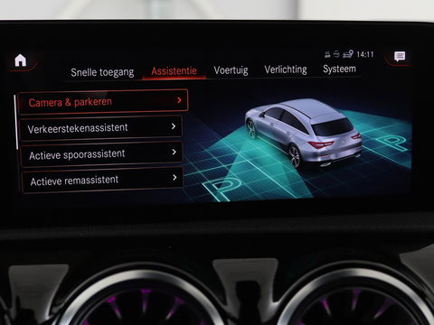 Mercedes-Benz CLA-Klasse Shooting Brake 250e Business Solution AMG Limited | Adaptive cruise | Stoelverwarming | Carplay | Sfeerverlichting | Leder/Alcantara | Navigatie | Full LED
