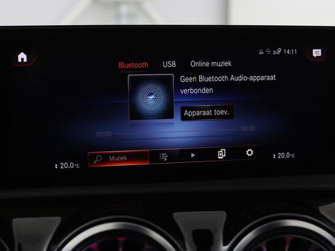 Mercedes-Benz CLA-Klasse Shooting Brake 250e Business Solution AMG Limited | Adaptive cruise | Stoelverwarming | Carplay | Sfeerverlichting | Leder/Alcantara | Navigatie | Full LED