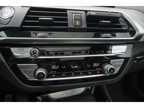 BMW X3 xDrive30e 292pk M-Sport Panoramadak Driving assistant plus 360 camera 1e Eigenaar NLauto 21" LMV