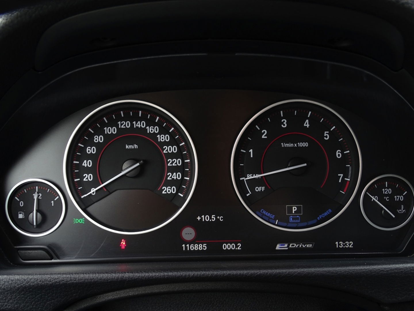 BMW 3-serie 330e 293PK M Sport / M Individual / LED