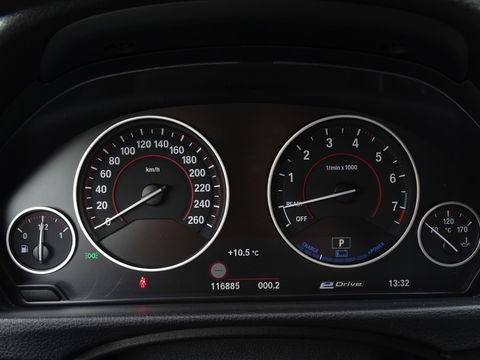 BMW 3-serie 330e 293PK M Sport / M Individual / LED