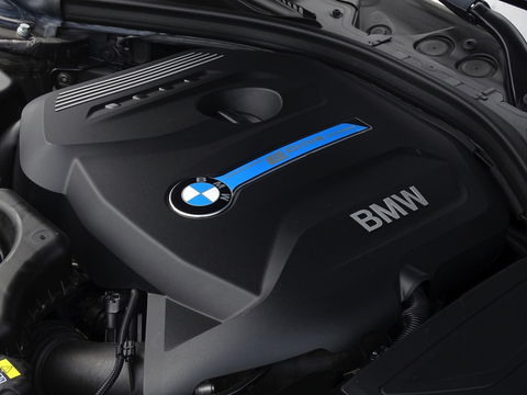 BMW 3-serie 330e 293PK M Sport / M Individual / LED