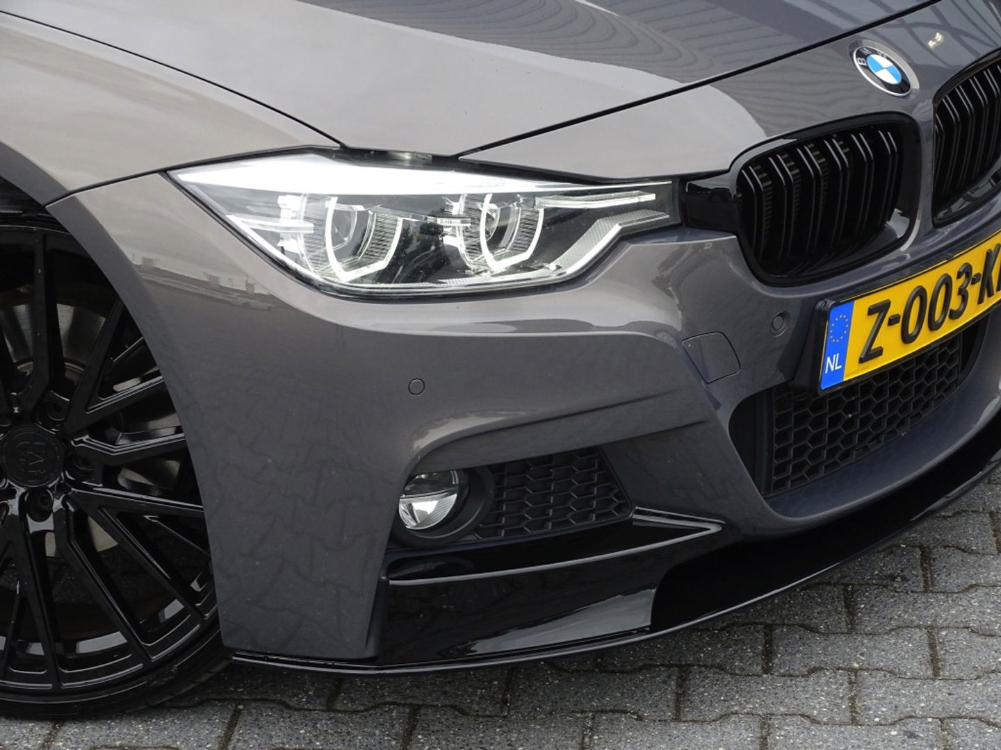 BMW 3-serie 330e 293PK M Sport / M Individual / LED