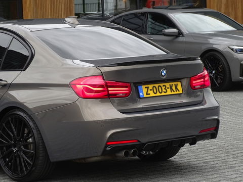 BMW 3-serie 330e 293PK M Sport / M Individual / LED