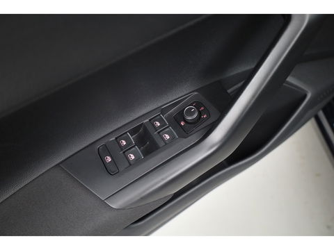 Volkswagen Polo 1.0 TSI Highline DSG | Navi | Adapt. Cruise | Stoelverw. | Apple Carplay | Clima