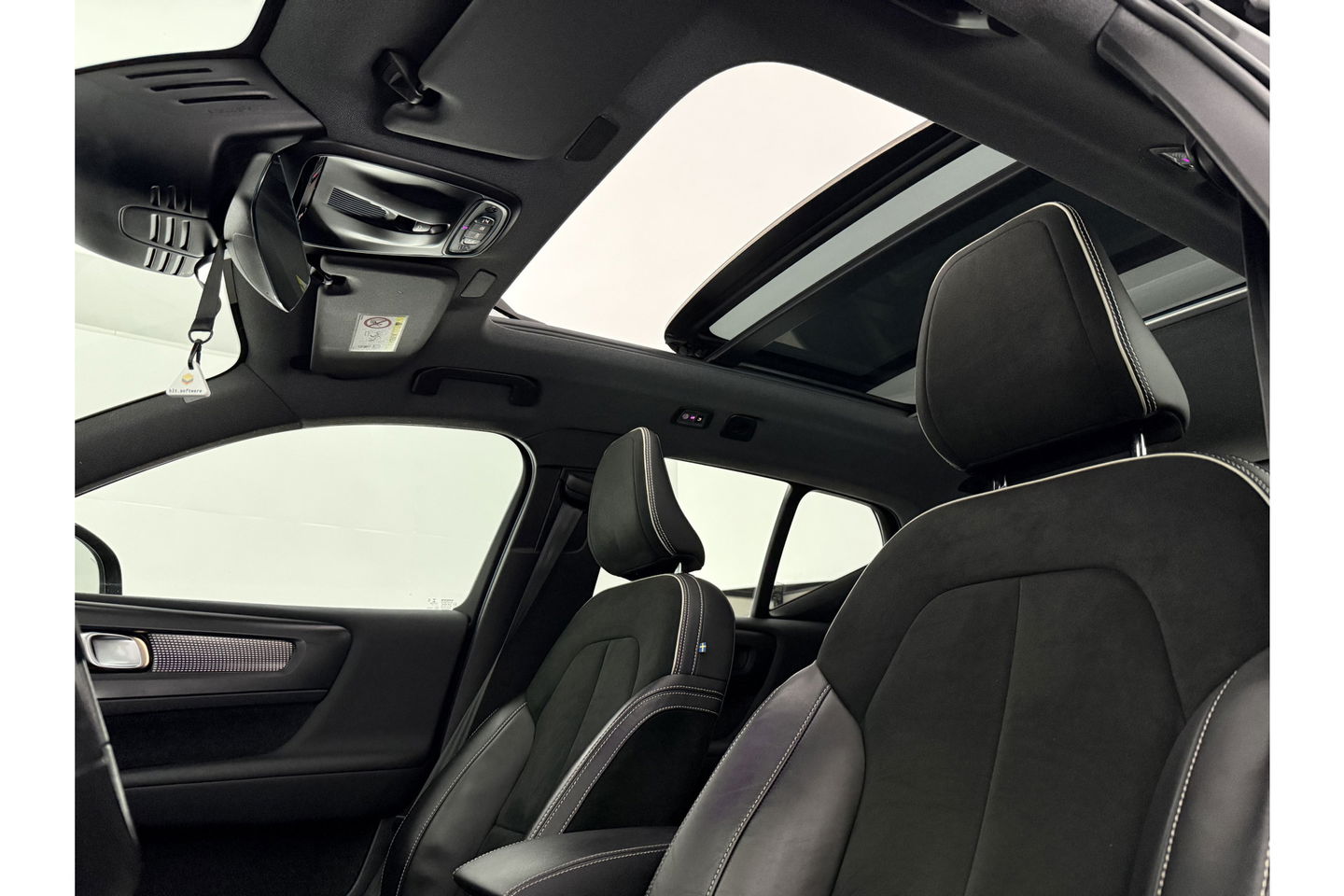 Volvo XC40 T4 Recharge Inscription 211PK 360 Camera Harman Kardon Sfeer Pano LED Carplay Clima Cruise Virtual 19"LMV Navi PDC