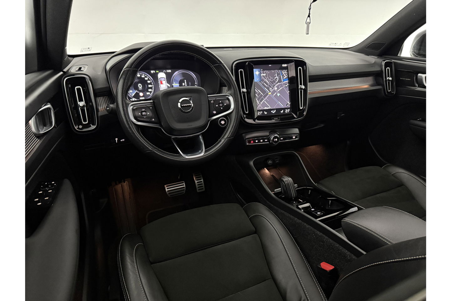 Volvo XC40 T4 Recharge Inscription 211PK 360 Camera Harman Kardon Sfeer Pano LED Carplay Clima Cruise Virtual 19"LMV Navi PDC