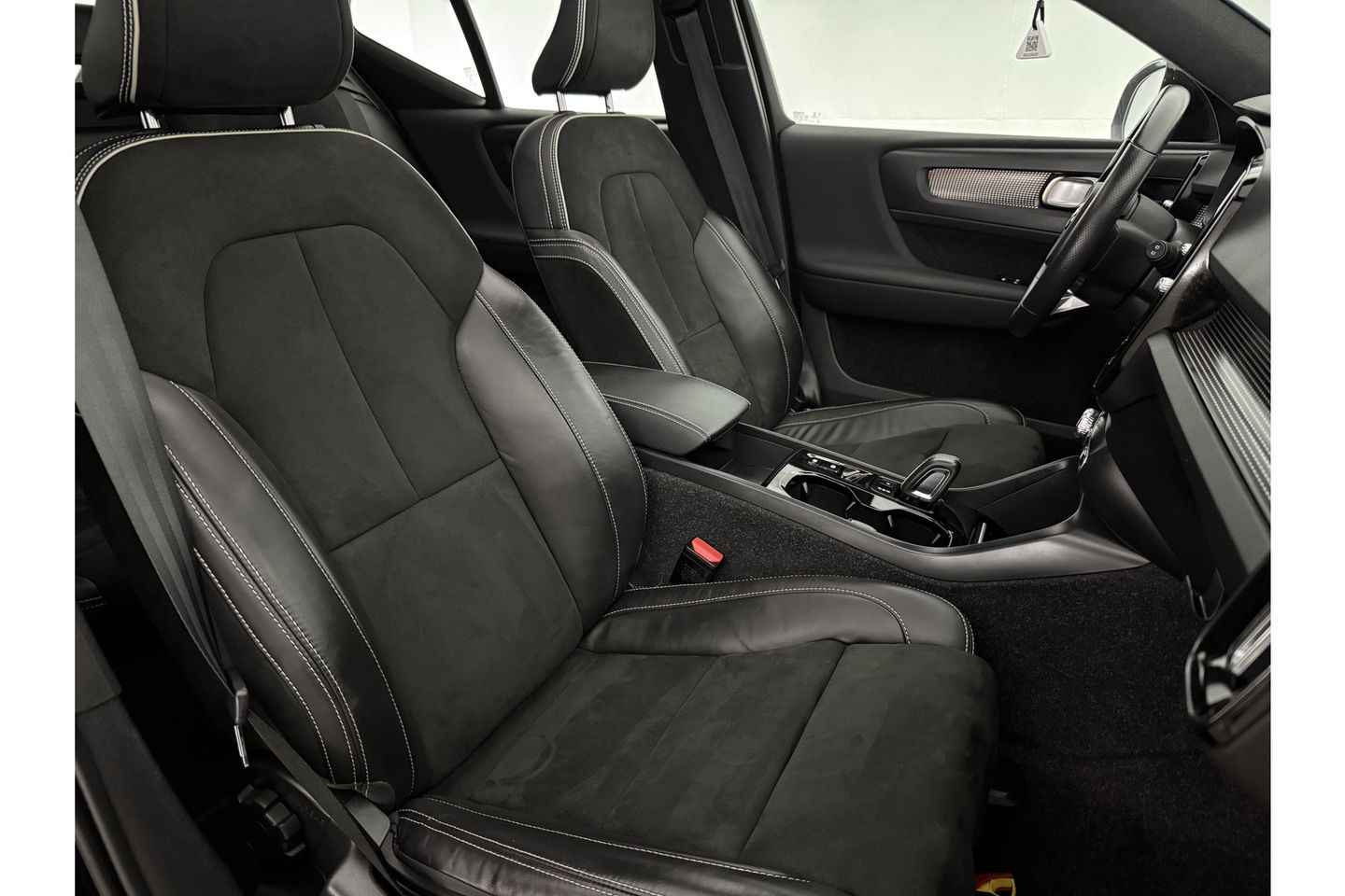 Volvo XC40 T4 Recharge Inscription 211PK 360 Camera Harman Kardon Sfeer Pano LED Carplay Clima Cruise Virtual 19"LMV Navi PDC