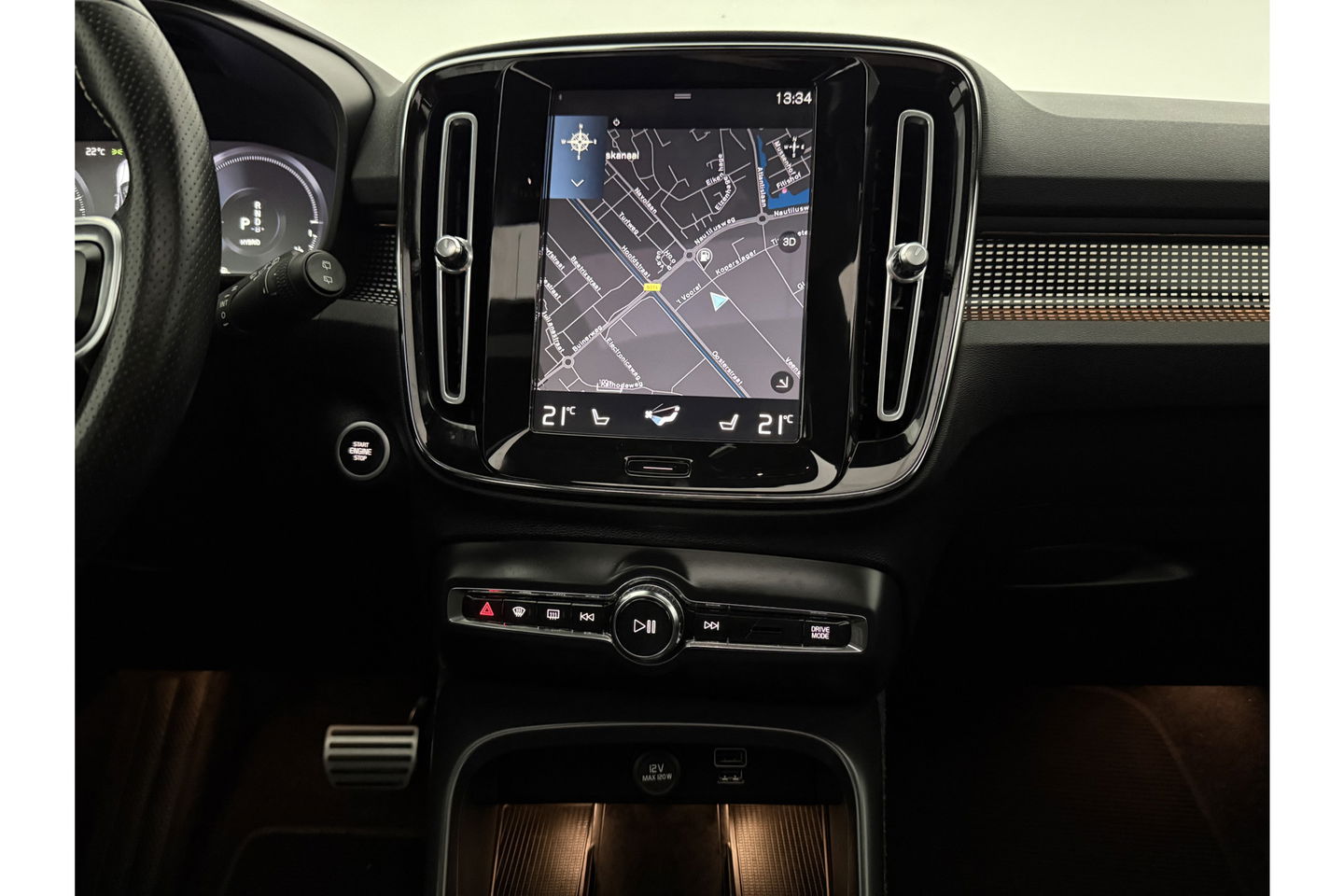Volvo XC40 T4 Recharge Inscription 211PK 360 Camera Harman Kardon Sfeer Pano LED Carplay Clima Cruise Virtual 19"LMV Navi PDC