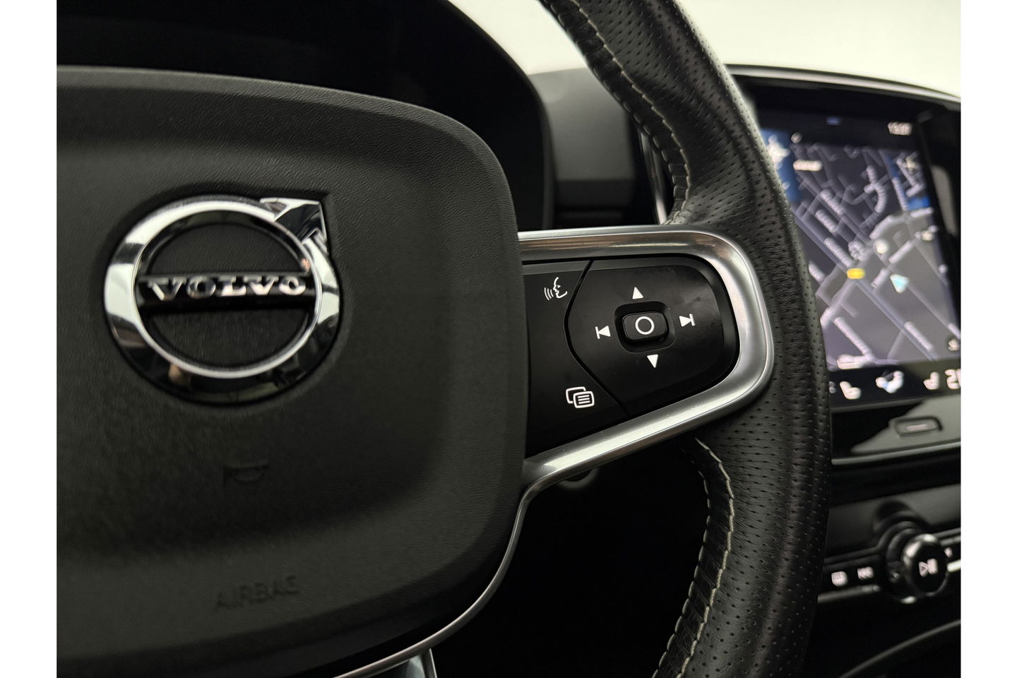Volvo XC40 T4 Recharge Inscription 211PK 360 Camera Harman Kardon Sfeer Pano LED Carplay Clima Cruise Virtual 19"LMV Navi PDC