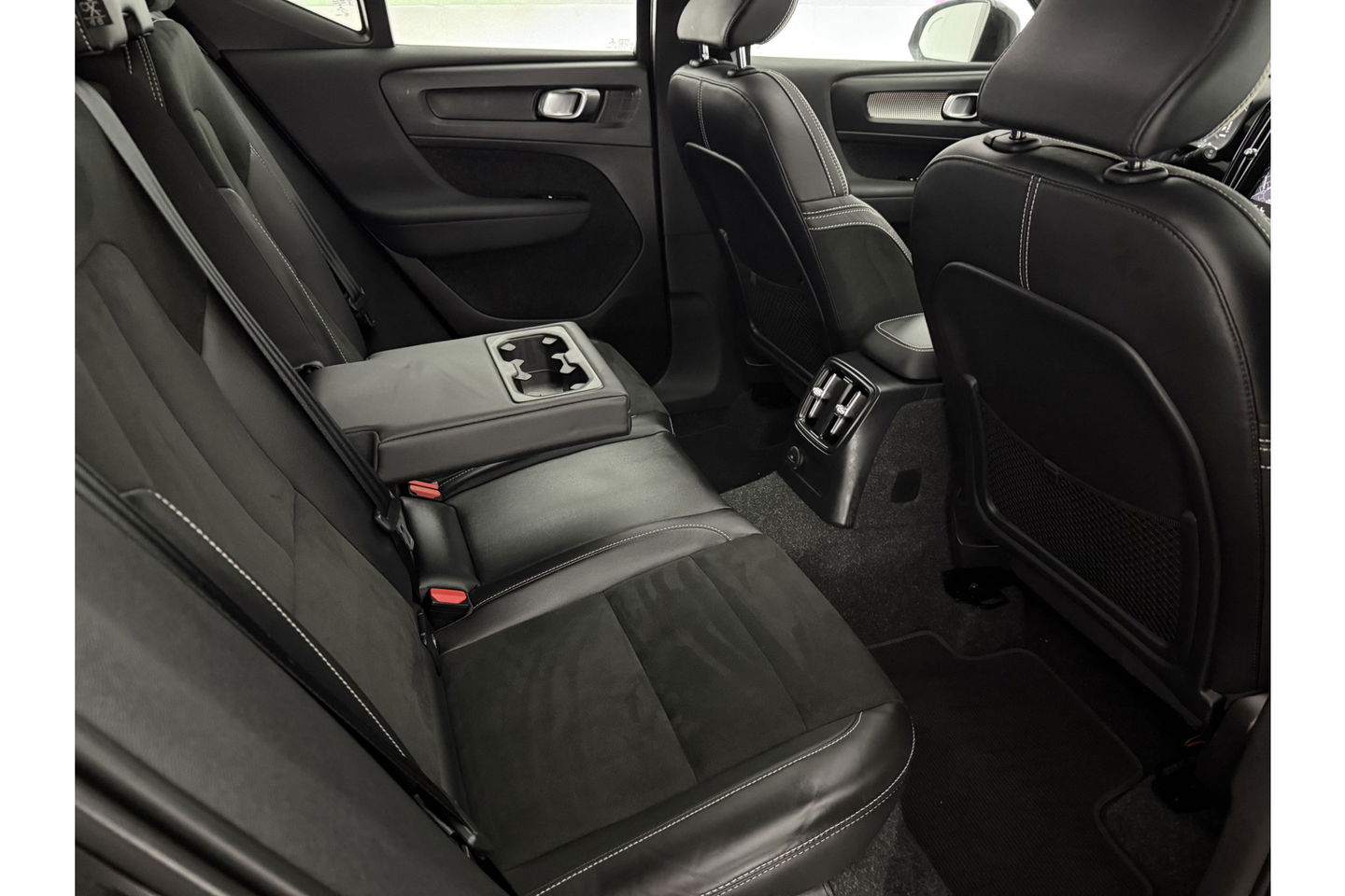 Volvo XC40 T4 Recharge Inscription 211PK 360 Camera Harman Kardon Sfeer Pano LED Carplay Clima Cruise Virtual 19"LMV Navi PDC