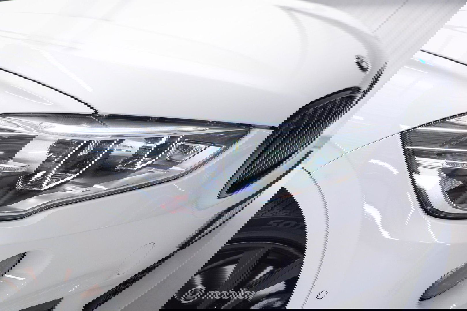BMW X1 sDrive20i M pakket | Panoramadak | Leder | LED | Sportstoelen | btw auto | zeer mooi |