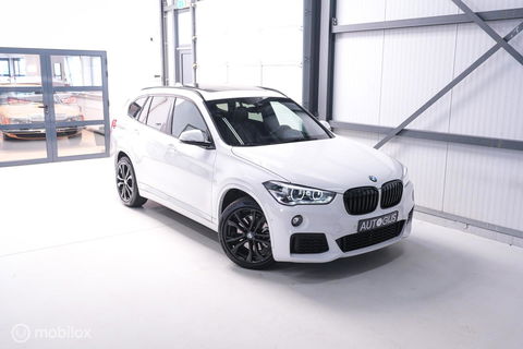 BMW X1 sDrive20i M pakket | Panoramadak | Leder | LED | Sportstoelen | btw auto | zeer mooi |