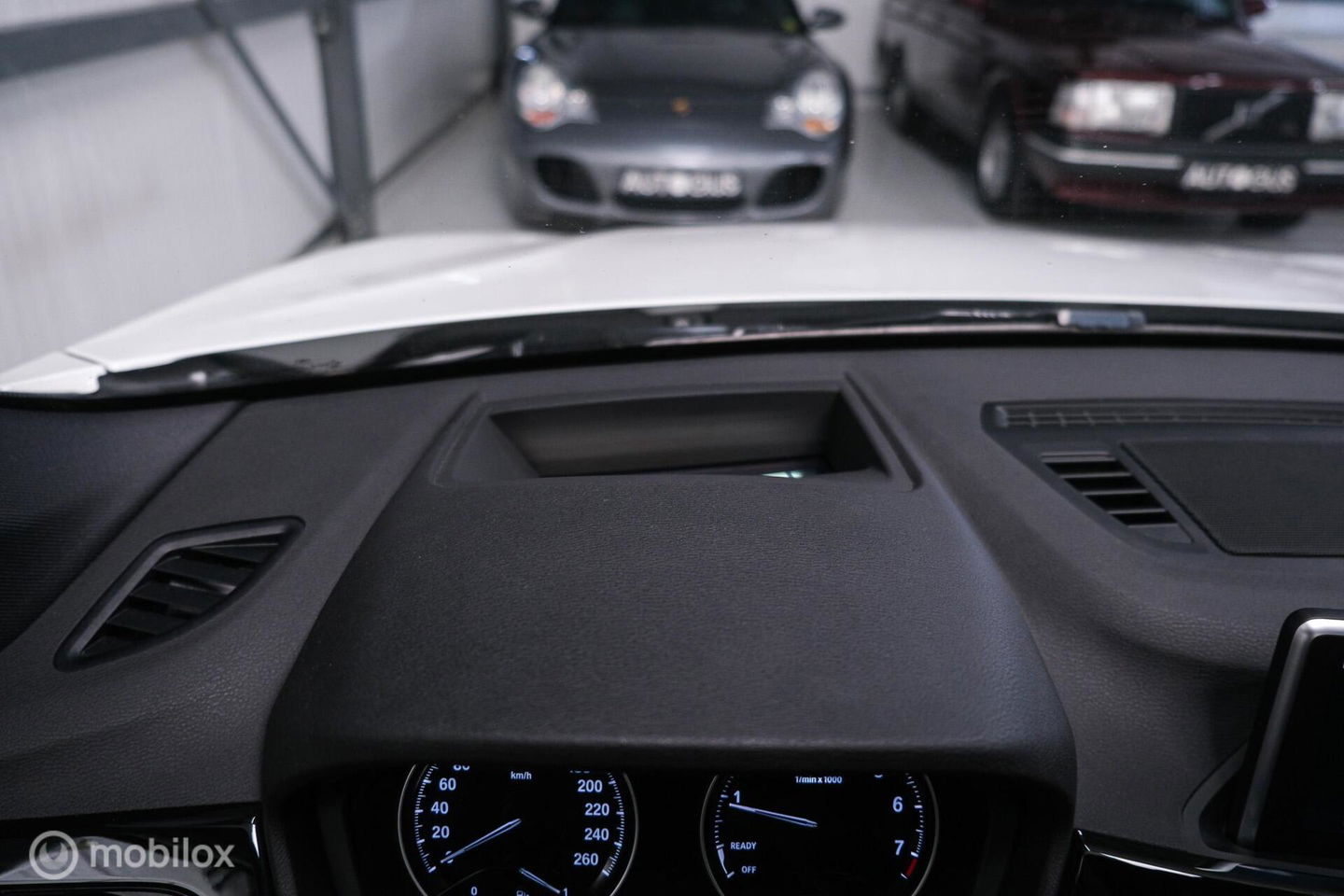 BMW X1 sDrive20i M pakket | Panoramadak | Leder | LED | Sportstoelen | btw auto | zeer mooi |