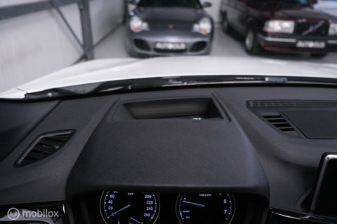 BMW X1 sDrive20i M pakket | Panoramadak | Leder | LED | Sportstoelen | btw auto | zeer mooi |