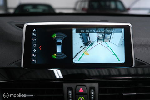 BMW X1 sDrive20i M pakket | Panoramadak | Leder | LED | Sportstoelen | btw auto | zeer mooi |