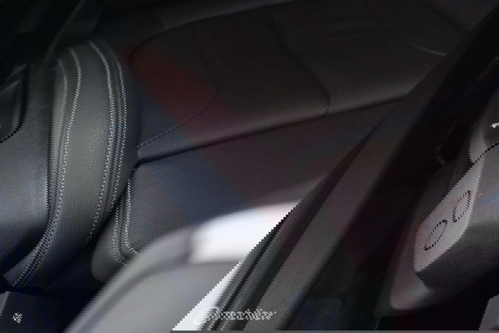 BMW X1 sDrive20i M pakket | Panoramadak | Leder | LED | Sportstoelen | btw auto | zeer mooi |