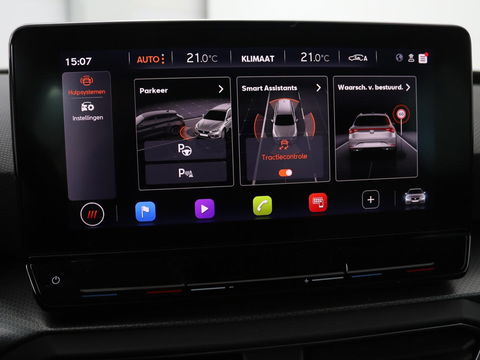 SEAT Leon 1.5 eTSI Style Launch Edition | Trekhaak | Carplay | Adaptive cruise | Camera | Navigatie | Park Assist | Climate control
