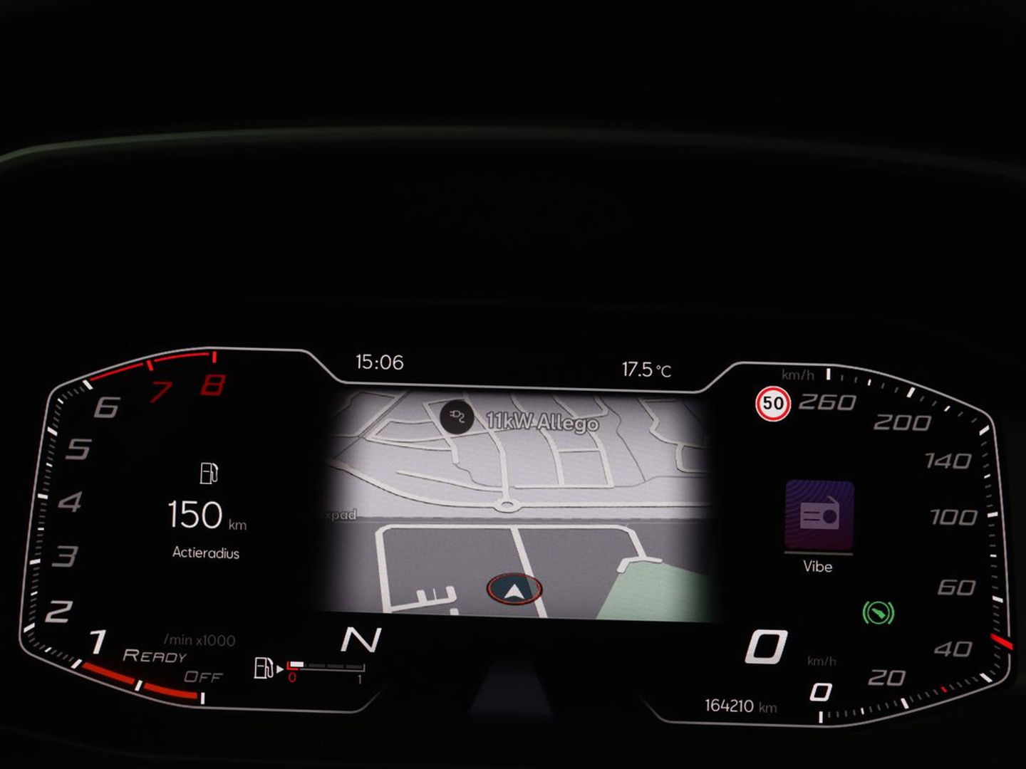 SEAT Leon 1.5 eTSI Style Launch Edition | Trekhaak | Carplay | Adaptive cruise | Camera | Navigatie | Park Assist | Climate control
