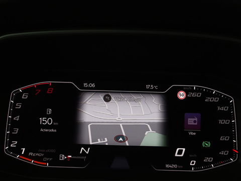 SEAT Leon 1.5 eTSI Style Launch Edition | Trekhaak | Carplay | Adaptive cruise | Camera | Navigatie | Park Assist | Climate control