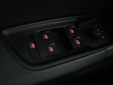 Audi A1 30 TFSI epic | Virtual Cockpit | Cruise control | Airco | Bluetooth | LED | Regen-/lichtsensor
