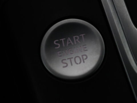 Audi A3 1.4 e-tron Lease Edition | Leder | Carplay | Virtual Cockpit | Sportstoelen | Keyless | Navigatie | Full LED | Climate control | Parkeerhulp | Cruise control | Bluetooth