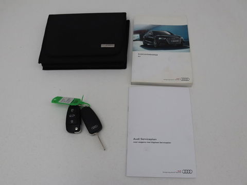Audi A3 1.4 e-tron Lease Edition | Leder | Carplay | Virtual Cockpit | Sportstoelen | Keyless | Navigatie | Full LED | Climate control | Parkeerhulp | Cruise control | Bluetooth