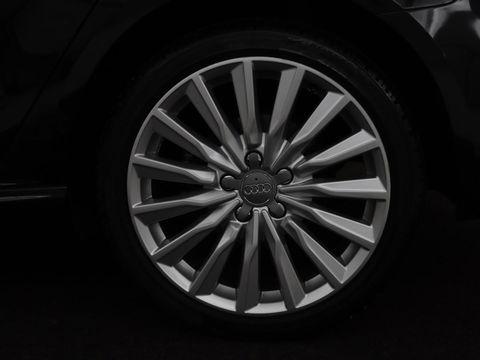 Audi A3 1.4 e-tron Lease Edition | Leder | Carplay | Virtual Cockpit | Sportstoelen | Keyless | Navigatie | Full LED | Climate control | Parkeerhulp | Cruise control | Bluetooth