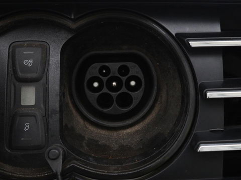 Audi A3 1.4 e-tron Lease Edition | Leder | Carplay | Virtual Cockpit | Sportstoelen | Keyless | Navigatie | Full LED | Climate control | Parkeerhulp | Cruise control | Bluetooth