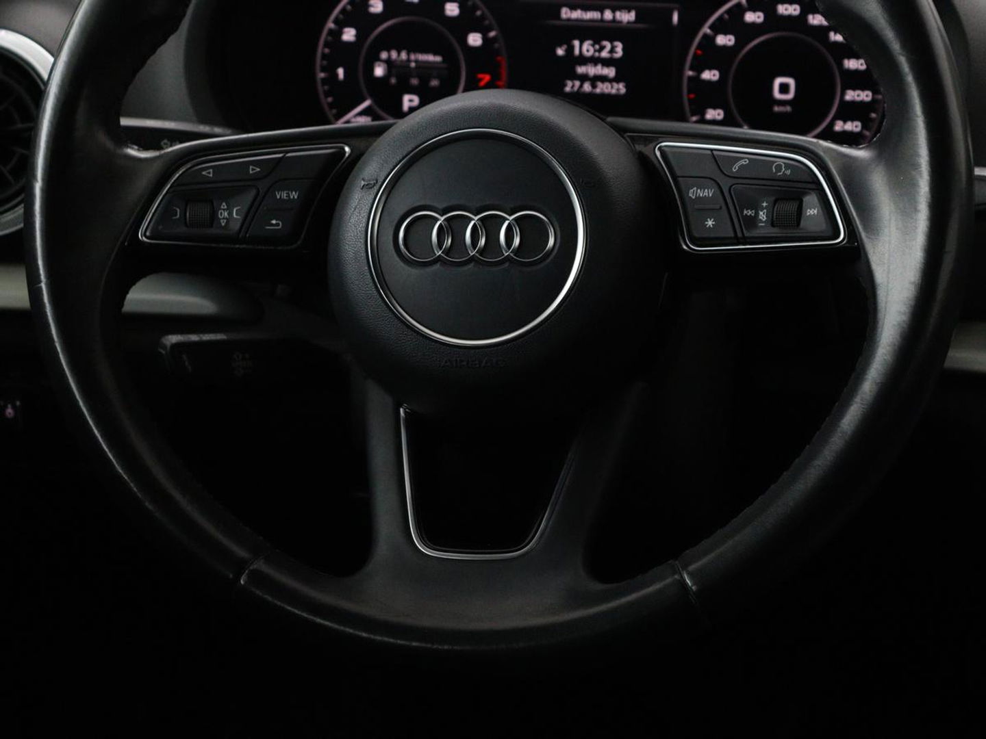 Audi A3 1.4 e-tron Lease Edition | Leder | Carplay | Virtual Cockpit | Sportstoelen | Keyless | Navigatie | Full LED | Climate control | Parkeerhulp | Cruise control | Bluetooth