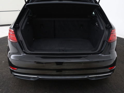 Audi A3 1.4 e-tron Lease Edition | Leder | Carplay | Virtual Cockpit | Sportstoelen | Keyless | Navigatie | Full LED | Climate control | Parkeerhulp | Cruise control | Bluetooth
