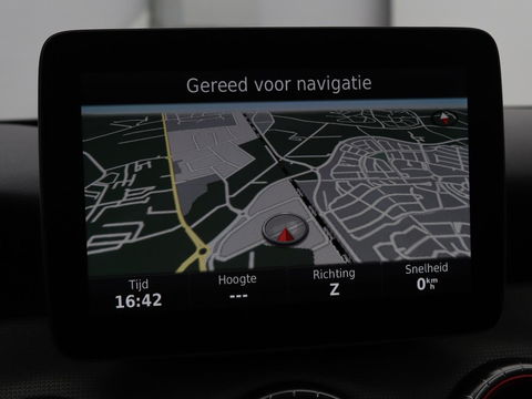 Mercedes-Benz CLA-Klasse 180 AMG | Stoelverwarming | Sportstoelen | Camera | Navigatie | Park Assist | Full LED | Cruise control | Airco