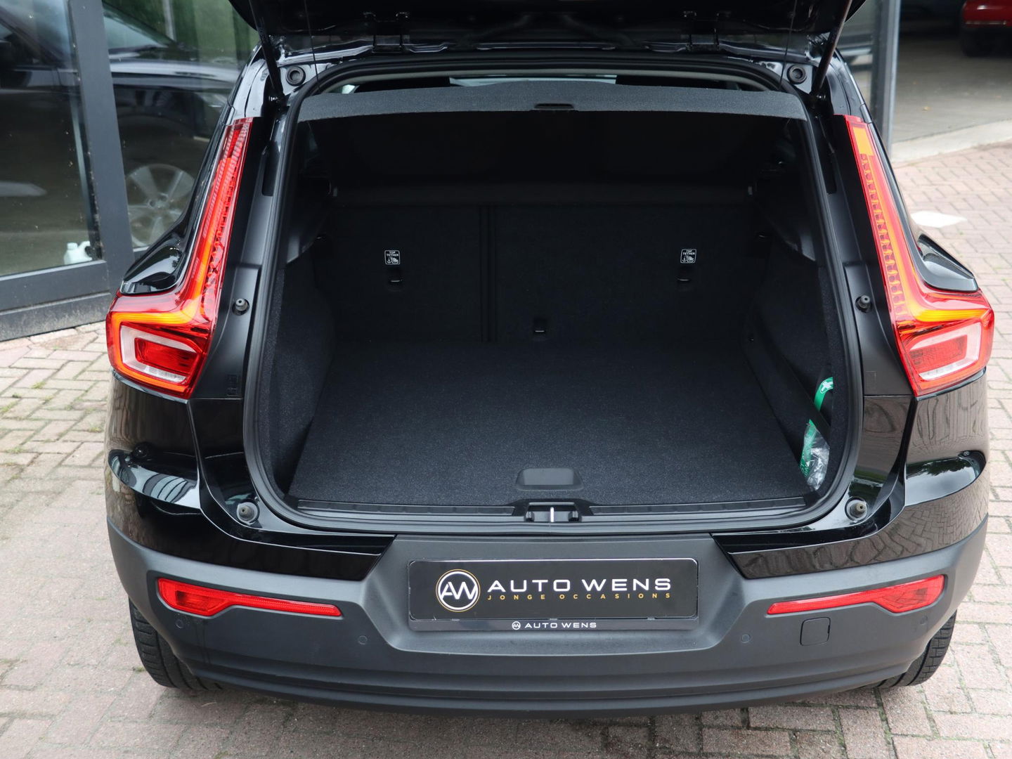 Volvo XC40 1.5 T2 130PK Momentum Core | Navigatie | Stoelverwarming | Camera