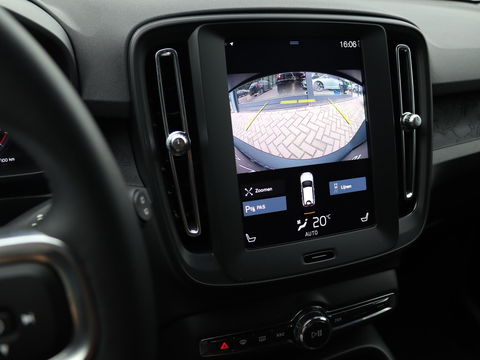 Volvo XC40 1.5 T2 130PK Momentum Core | Navigatie | Stoelverwarming | Camera