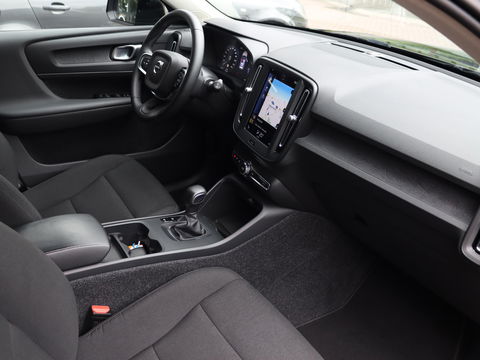 Volvo XC40 1.5 T2 130PK Momentum Core | Navigatie | Stoelverwarming | Camera