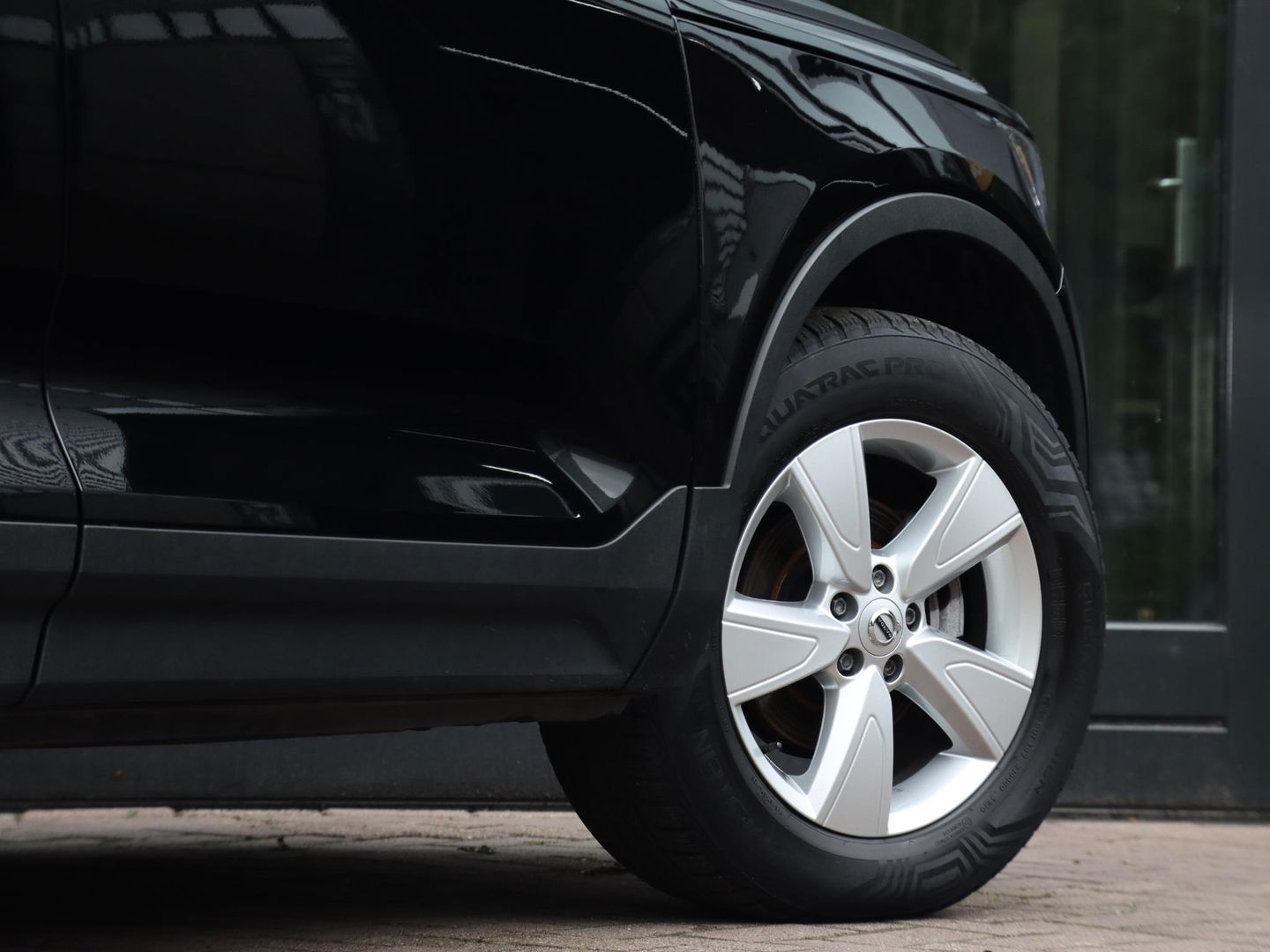 Volvo XC40 1.5 T2 130PK Momentum Core | Navigatie | Stoelverwarming | Camera