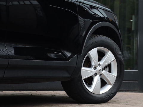 Volvo XC40 1.5 T2 130PK Momentum Core | Navigatie | Stoelverwarming | Camera