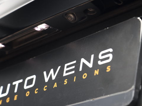Volvo XC40 1.5 T2 130PK Momentum Core | Navigatie | Stoelverwarming | Camera