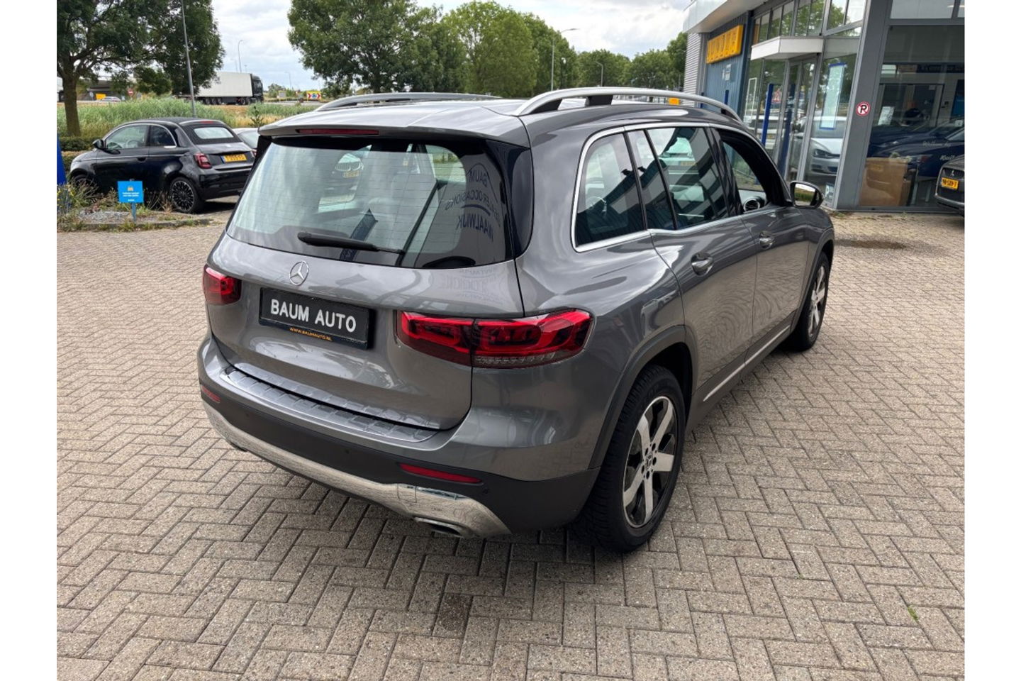Mercedes-Benz GLB-Klasse 180 BNS SOLUTION LEDER NAVI PDC-CAMERA LMV WIDESCREEN