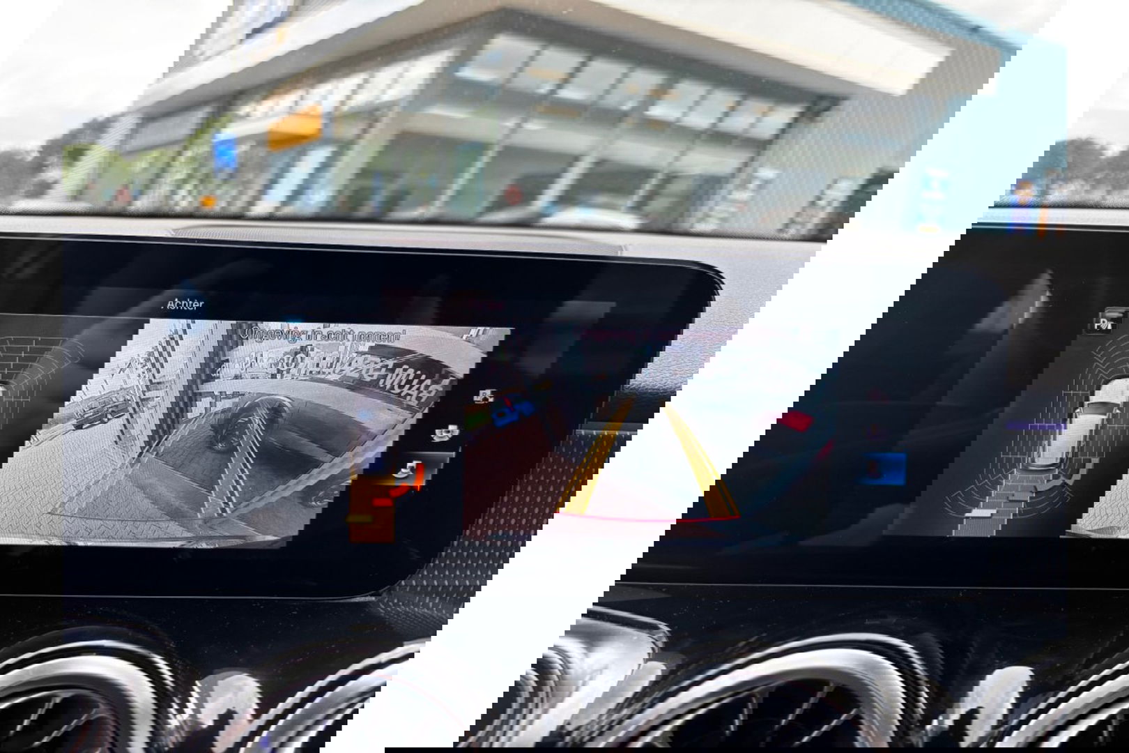 Mercedes-Benz GLB-Klasse 180 BNS SOLUTION LEDER NAVI PDC-CAMERA LMV WIDESCREEN