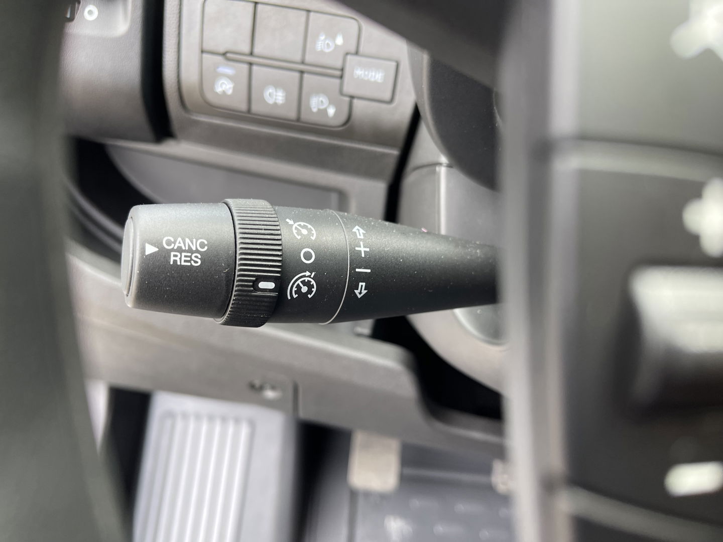 Opel Movano 2.2D 140pk L2H2 3.5t / nieuw overjarig / direct leverbaar / € 25.950 ex btw / parkeersensoren achter / airco / cruise control / bijrijdersbank !