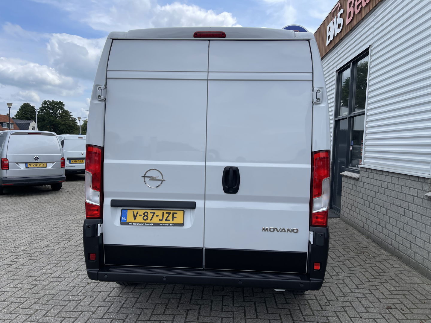 Opel Movano 2.2D 140pk L2H2 3.5t / nieuw overjarig / direct leverbaar / € 25.950 ex btw / parkeersensoren achter / airco / cruise control / bijrijdersbank !