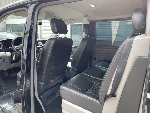 Volkswagen Transporter 2.0 TDI 150pk DSG automaat L2H1 30 DC 5 persoons Bulli / nieuwe koppeling vliegwiel / vaste prijs rijklaar € 32.950 ex btw / lease vanaf € 538 / leer / 19 inch wielen / dubbele schuifdeur