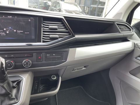 Volkswagen Transporter 2.0 TDI 150pk DSG automaat L2H1 30 DC 5 persoons Bulli / nieuwe koppeling vliegwiel / vaste prijs rijklaar € 32.950 ex btw / lease vanaf € 538 / leer / 19 inch wielen / dubbele schuifdeur