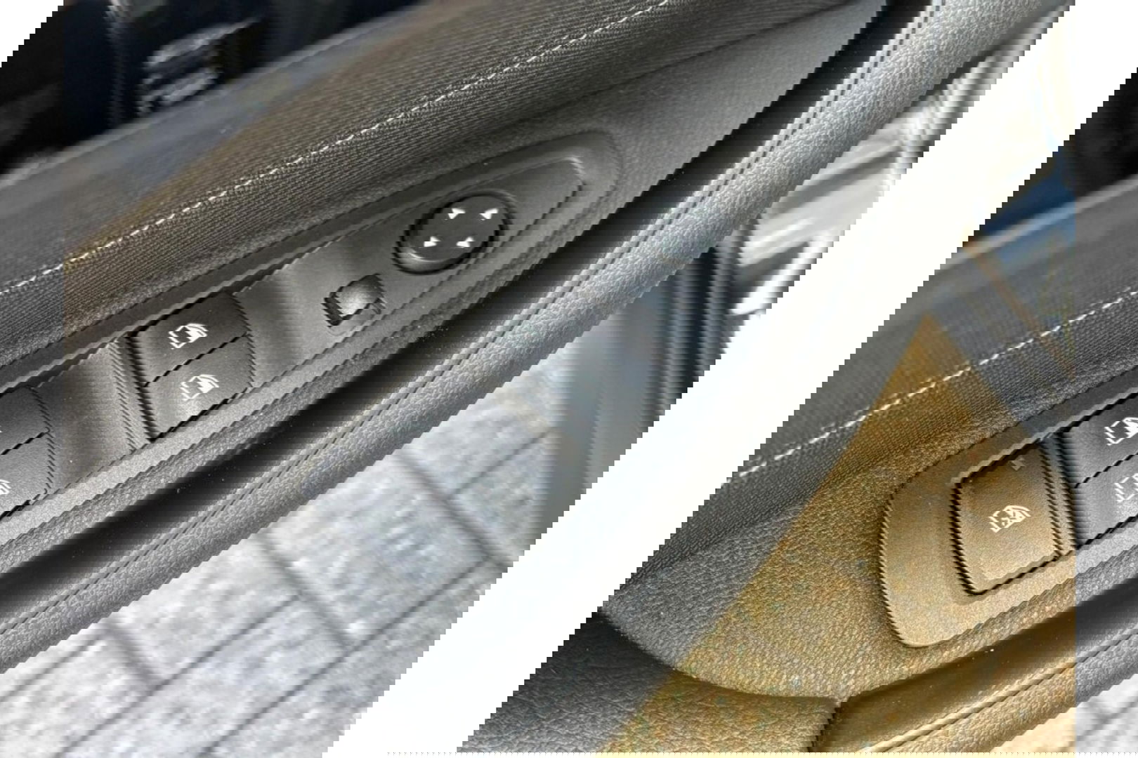 BMW X2 SDRIVE18I BUSINESS EXECUTIVE AUTOMAAT AIRCO LED PDC-CAMERA.