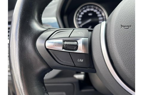 BMW X2 SDRIVE18I BUSINESS EXECUTIVE AUTOMAAT AIRCO LED PDC-CAMERA.