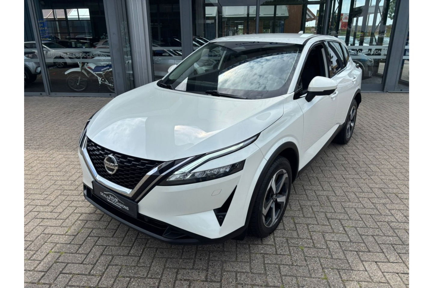 Nissan QASHQAI 1.3 MHEV X TEKNA AUTOMAAT AIRCO NAVI PDC CAMERA360.